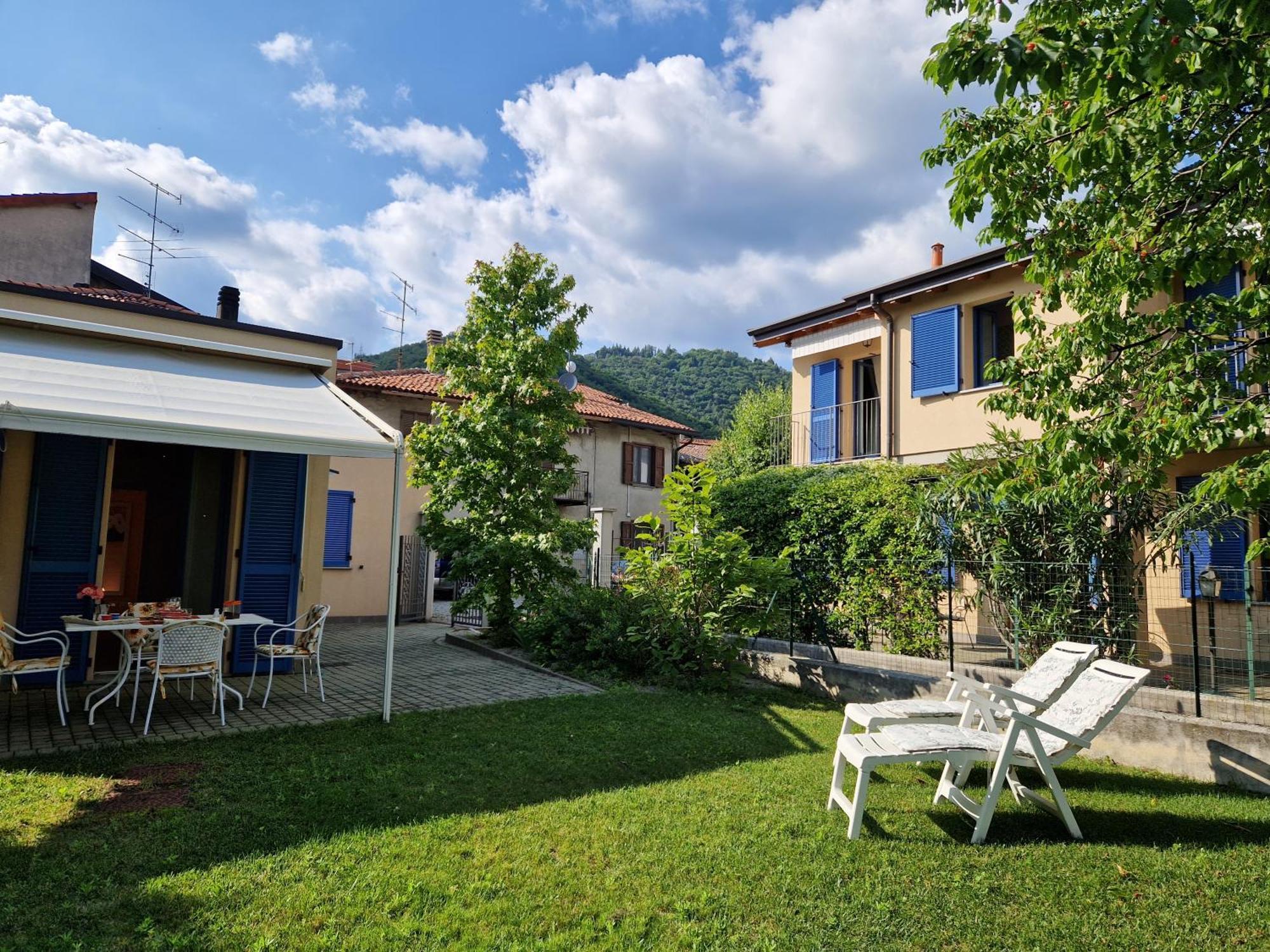 Vacanze Casa Di Trizzi コモ エクステリア 写真
